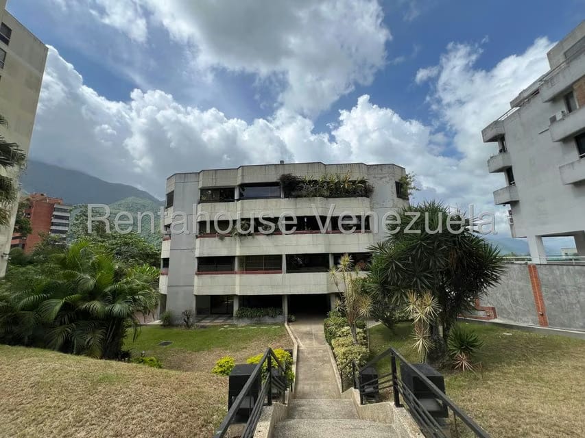 Apartamento (1 Nivel) en Alquiler en Miranda, Distrito Metropolitano - 2