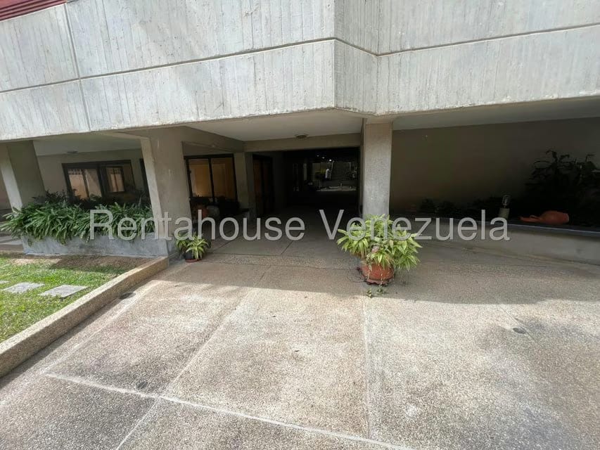 Apartamento (1 Nivel) en Alquiler en Miranda, Distrito Metropolitano - 3