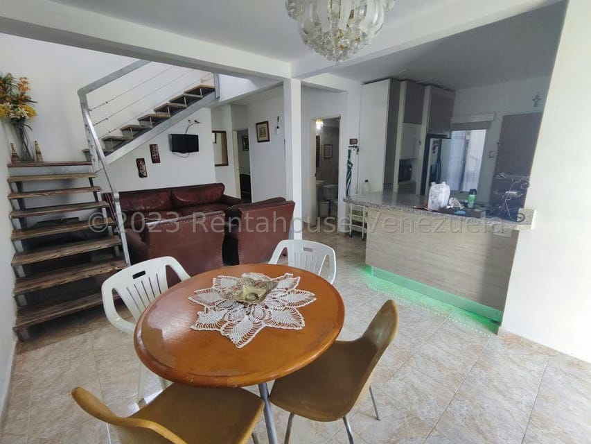 Casa (Multipes Niveles) en Venta en El Macaro, Aragua - 3