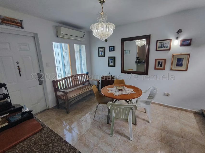 Casa (Multipes Niveles) en Venta en El Macaro, Aragua - 25