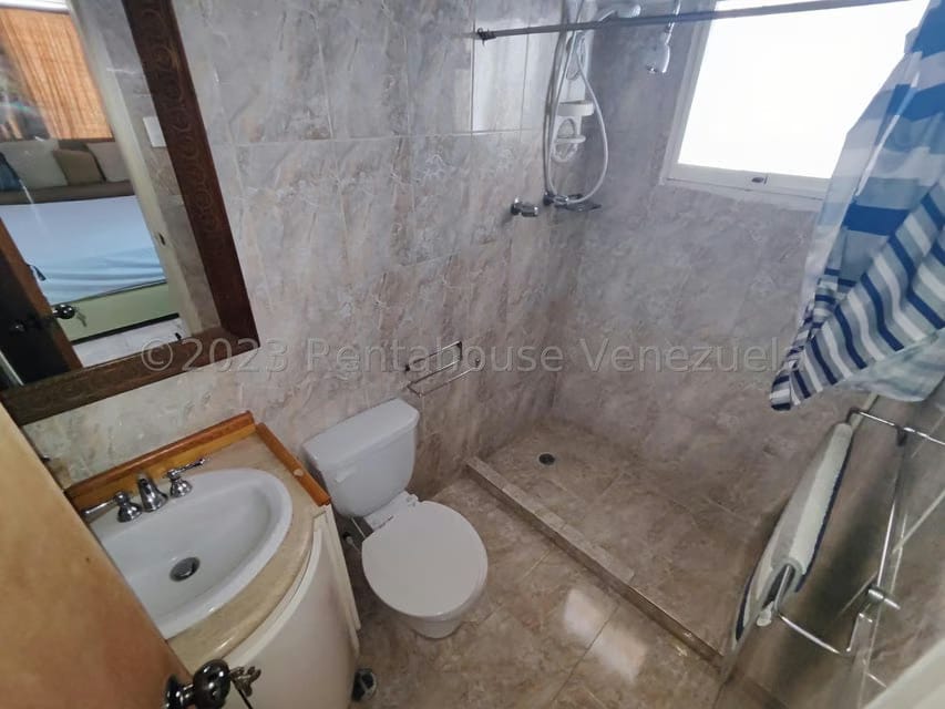 Casa (Multipes Niveles) en Venta en El Macaro, Aragua - 38