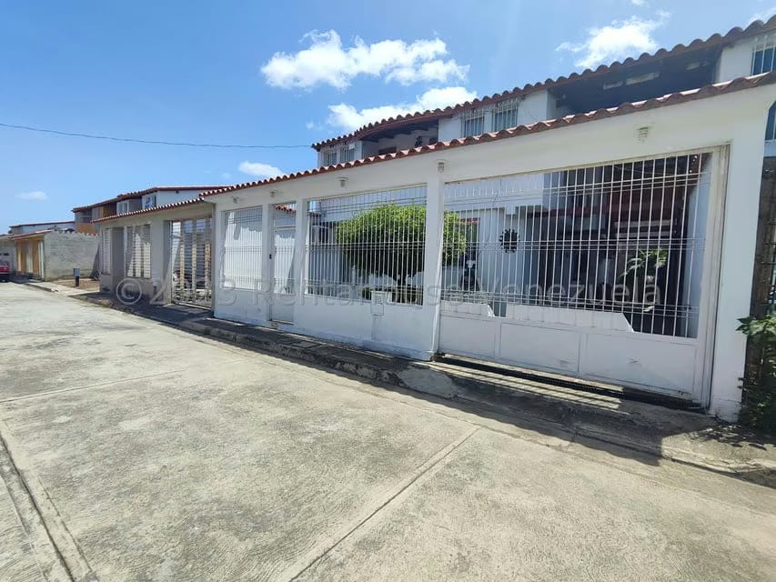 Casa (Multipes Niveles) en Venta en El Macaro, Aragua - 53