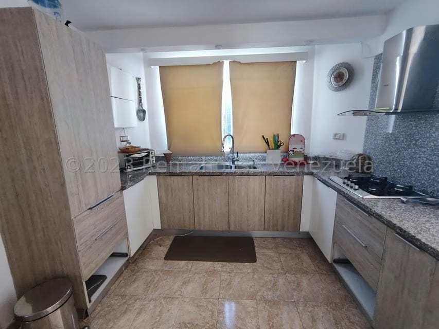 Casa (Multipes Niveles) en Venta en El Macaro, Aragua - 8