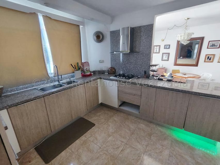 Casa (Multipes Niveles) en Venta en El Macaro, Aragua - 9