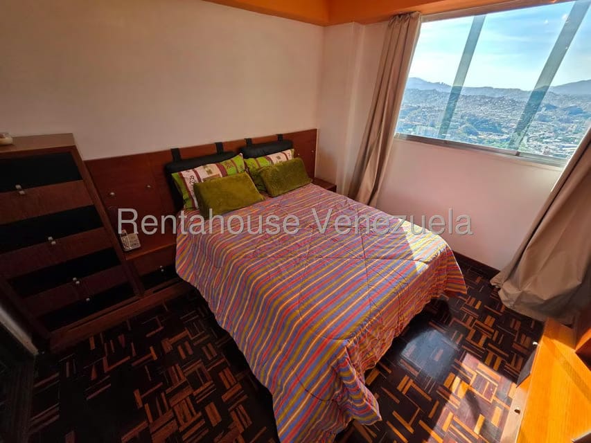 Apartamento (1 Nivel) en Venta en Colinas de Santa Monica, Distrito Metropolitano - 8