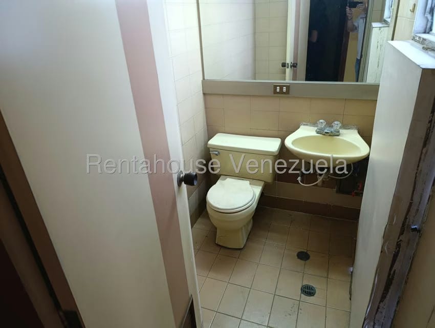 Comercial (Oficina) en Alquiler en El Socorro, Carabobo - 12