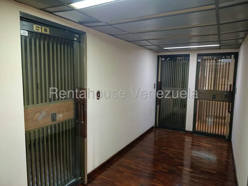 Comercial (Oficina) en Alquiler en El Socorro, Carabobo - 4