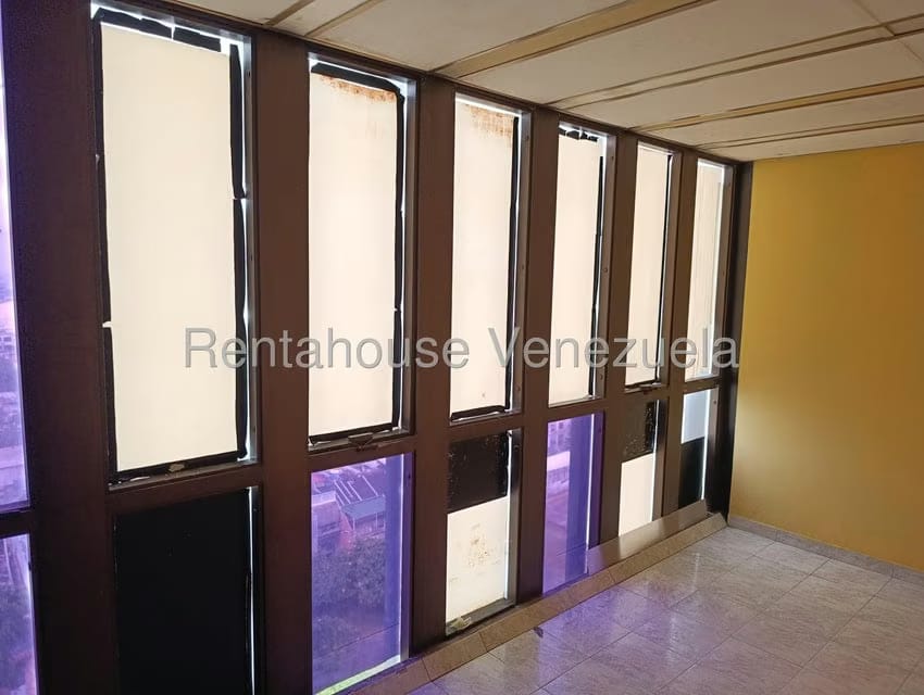 Comercial (Oficina) en Alquiler en El Socorro, Carabobo - 8