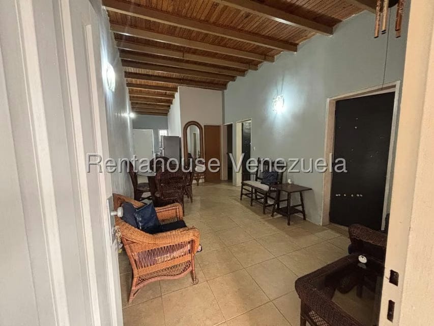 Casa (1 Nivel) en Alquiler en Miraflores, Portuguesa - 8