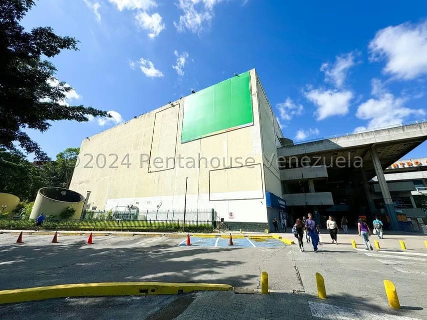 Comercial (Local Comercial) en Venta en Propatria, Distrito Metropolitano - 2