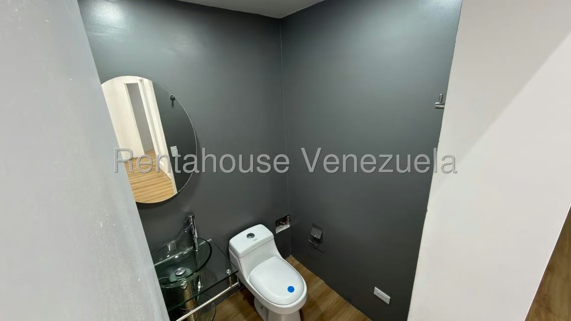 Comercial (Oficina) en Alquiler en Chuao, Distrito Metropolitano - 11