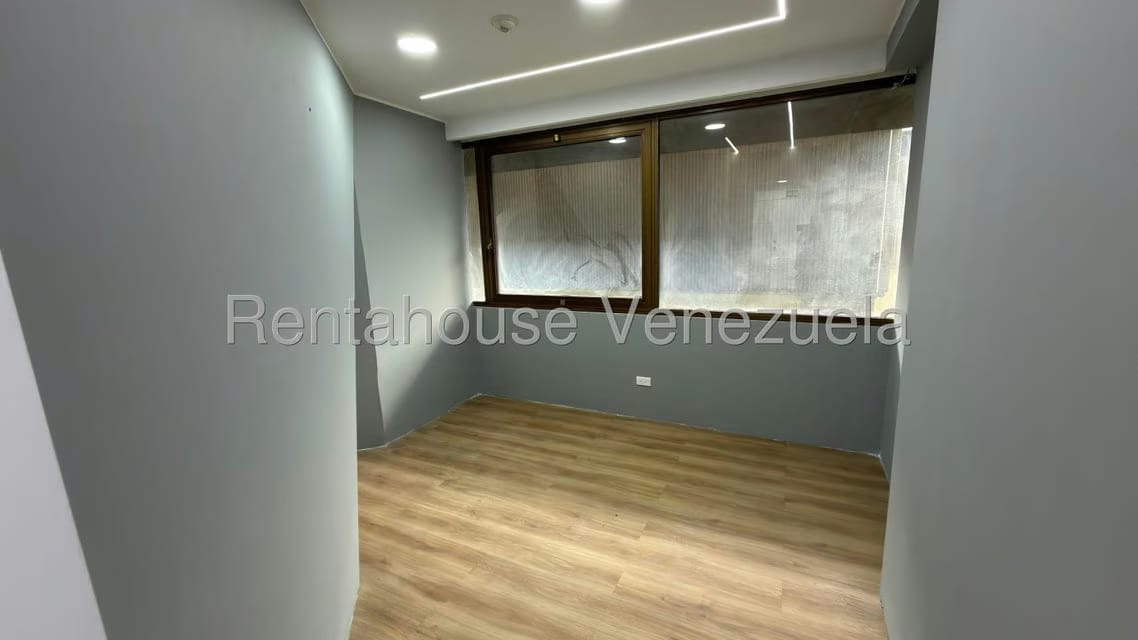 Comercial (Oficina) en Alquiler en Chuao, Distrito Metropolitano - 6