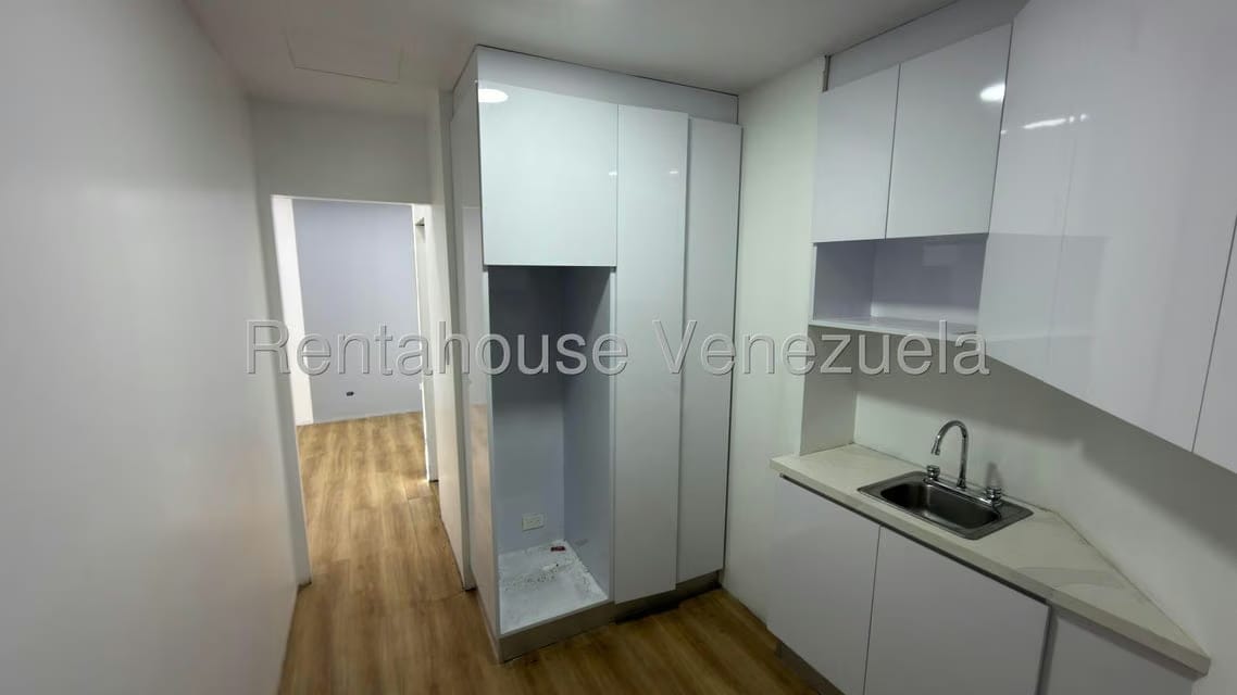 Comercial (Oficina) en Alquiler en Chuao, Distrito Metropolitano - 8
