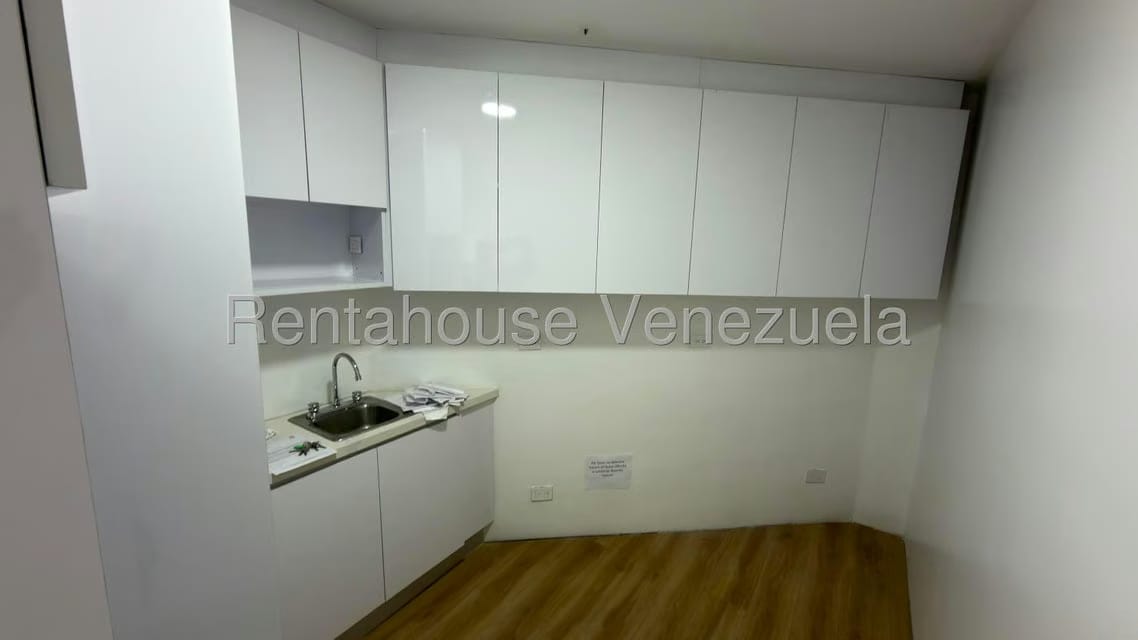 Comercial (Oficina) en Alquiler en Chuao, Distrito Metropolitano - 10