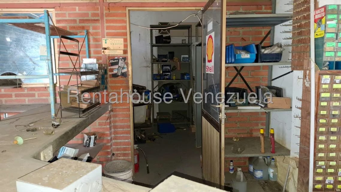 Comercial (Edificio) en Venta en San José, Miranda - 4