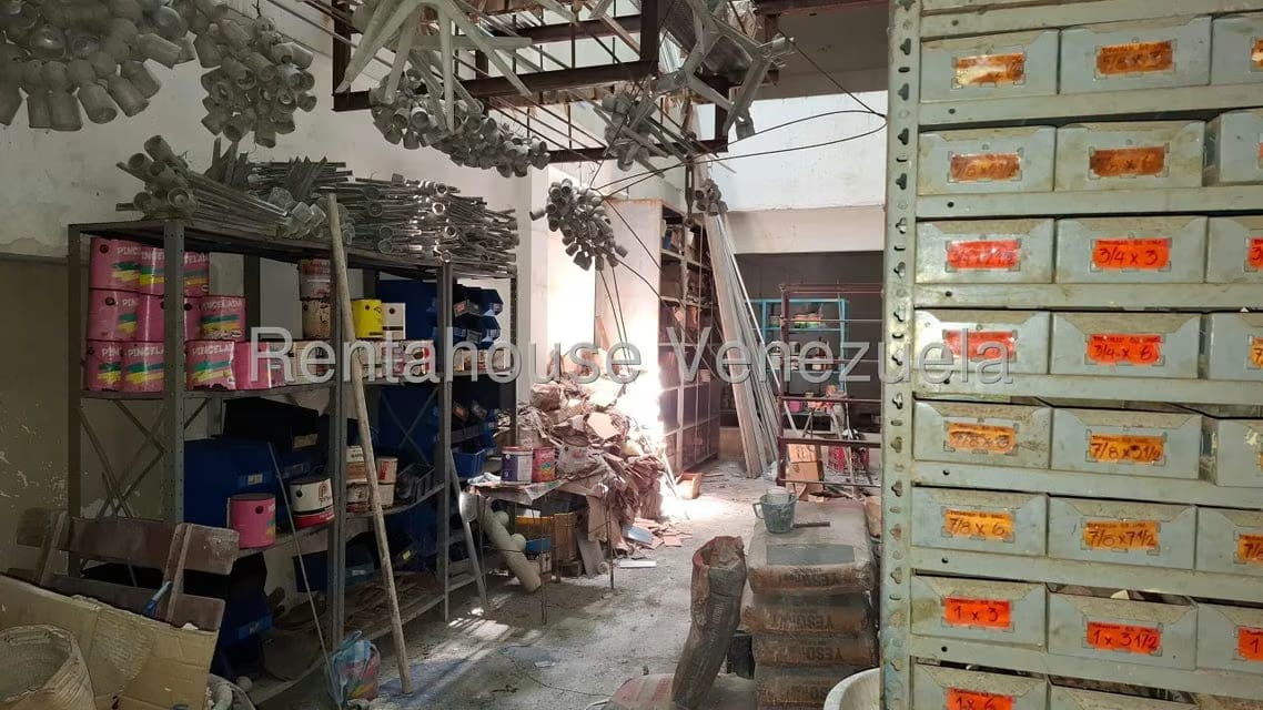 Comercial (Edificio) en Venta en San José, Miranda - 6