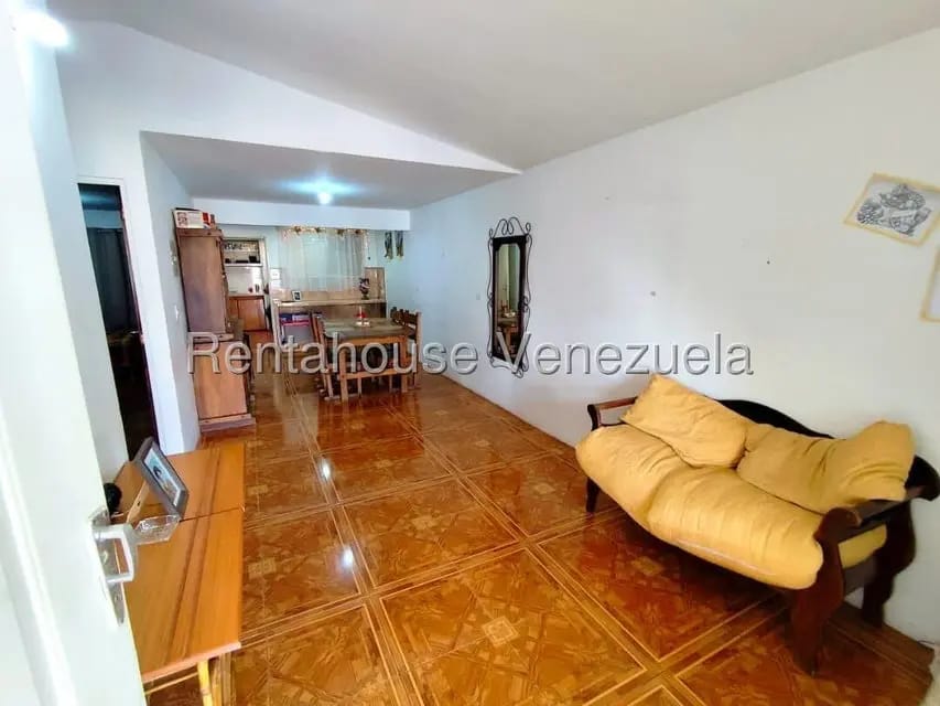 Casa (Duplex) en Venta en Hacienda Yucatan, Lara - 3
