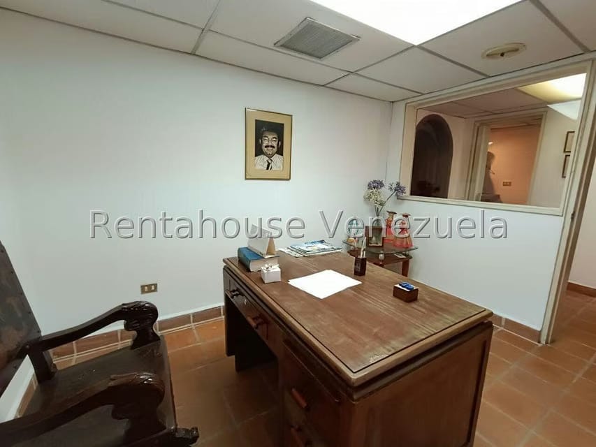 Comercial (Oficina) en Venta en Avenida Bolivar Norte, Carabobo - 12