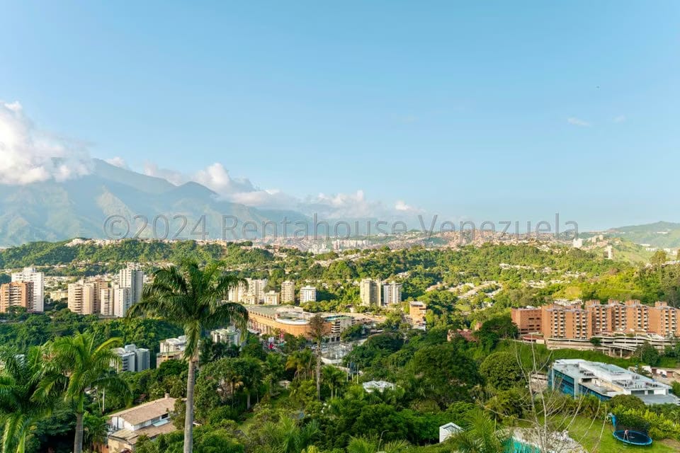 Casa (Multipes Niveles) en Venta en Cerro Verde, Distrito Metropolitano - 20