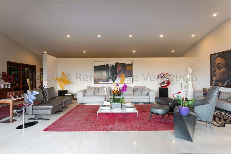 Casa (Multipes Niveles) en Venta en Cerro Verde, Distrito Metropolitano - 35