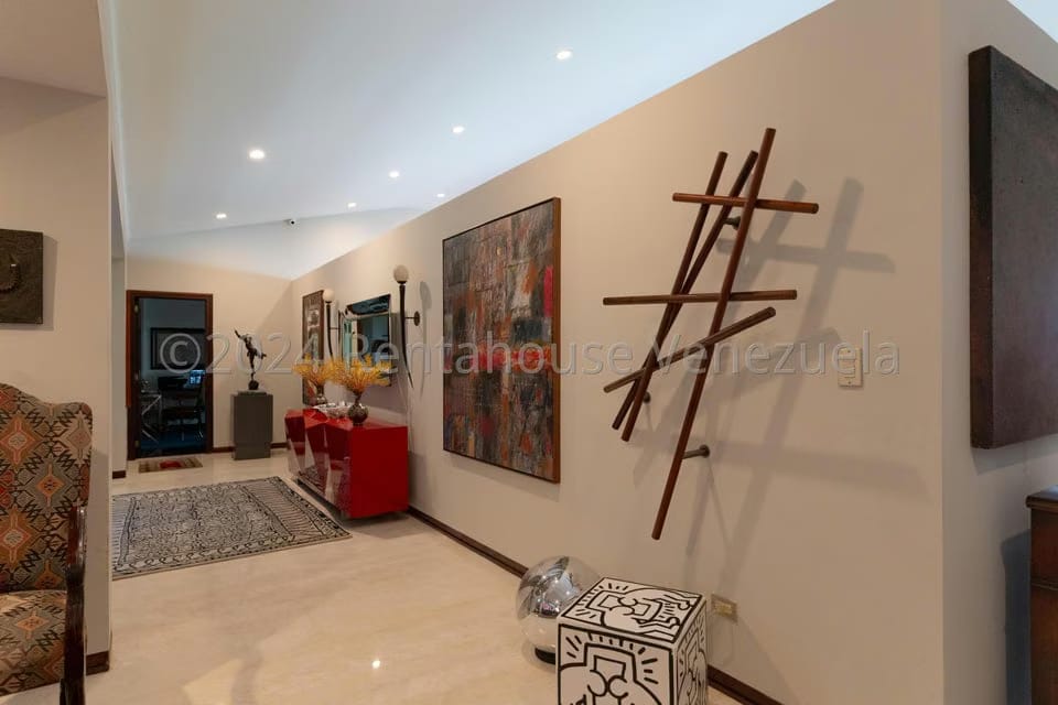 Casa (Multipes Niveles) en Venta en Cerro Verde, Distrito Metropolitano - 38