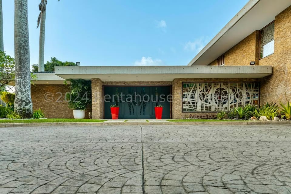 Casa (Multipes Niveles) en Venta en Cerro Verde, Distrito Metropolitano - 5