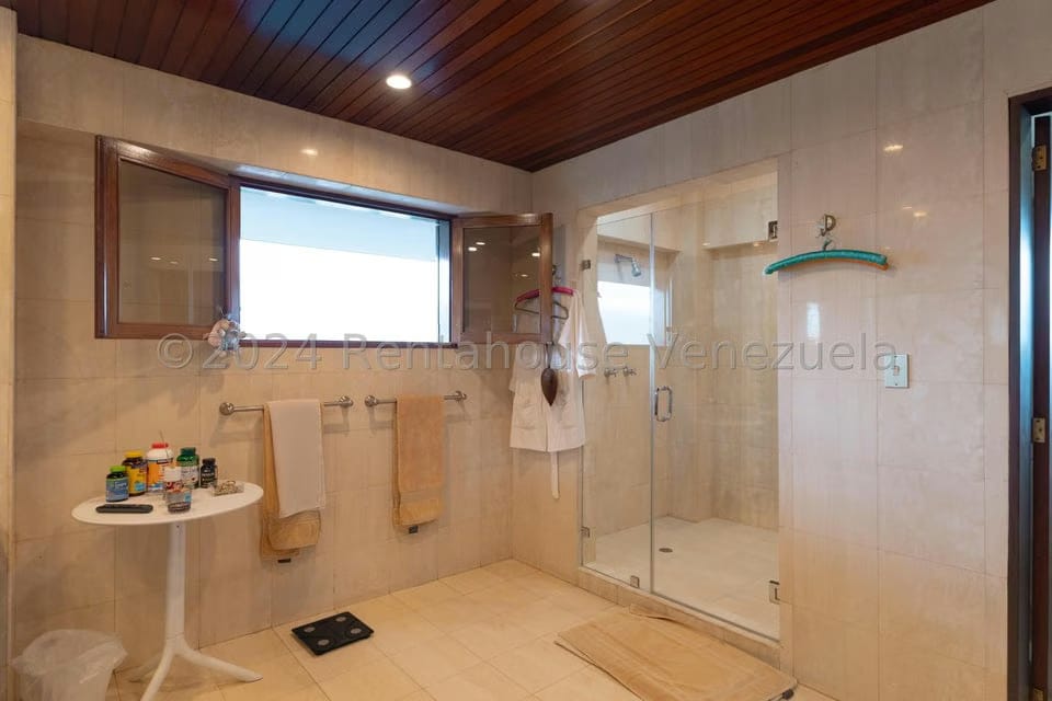 Casa (Multipes Niveles) en Venta en Cerro Verde, Distrito Metropolitano - 47
