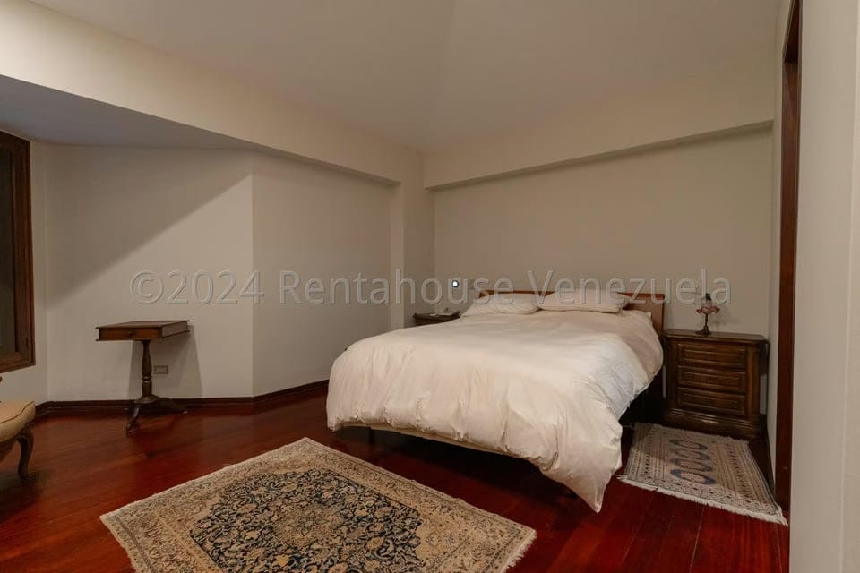 Casa (Multipes Niveles) en Venta en Cerro Verde, Distrito Metropolitano - 54