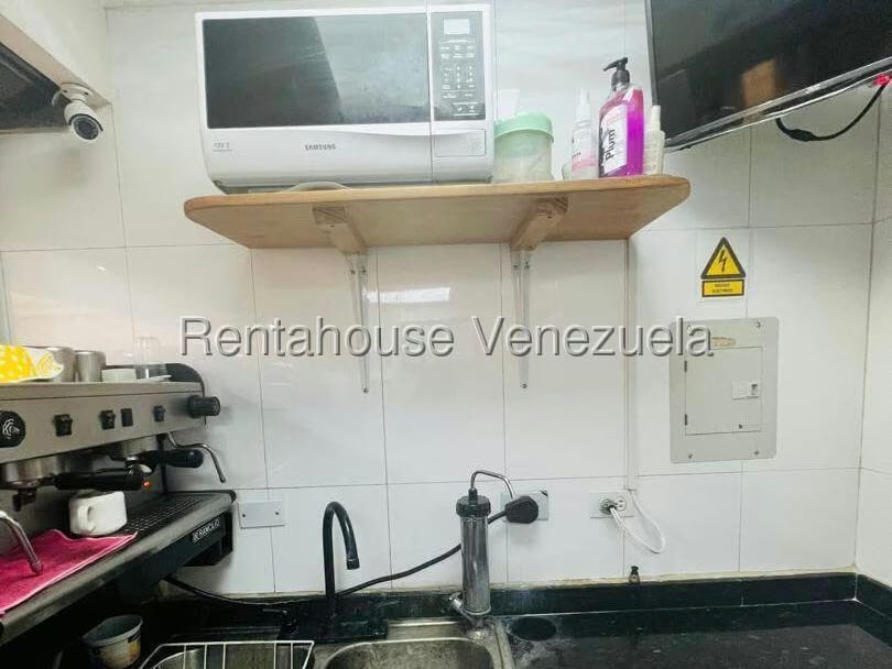 Comercial (Local Comercial) en Alquiler en Parroquia La Candelaria, Distrito Metropolitano - 5