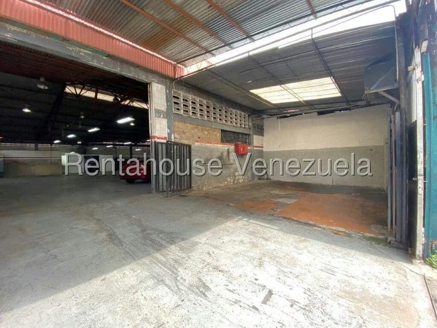 Comercial (Galpon - Deposito) en Venta en Boleita Sur, Distrito Metropolitano - 2