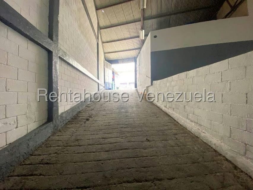Comercial (Galpon - Deposito) en Venta en Boleita Sur, Distrito Metropolitano - 44