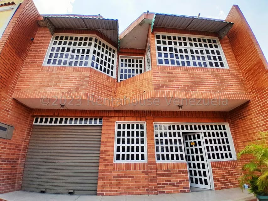 Comercial (Consultorio Medico) en Venta en Centro, Aragua
