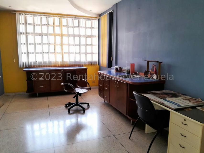 Comercial (Consultorio Medico) en Venta en Centro, Aragua - 15