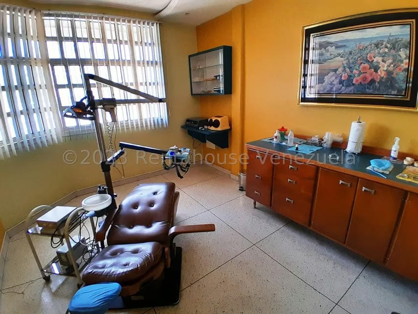 Comercial (Consultorio Medico) en Venta en Centro, Aragua - 19