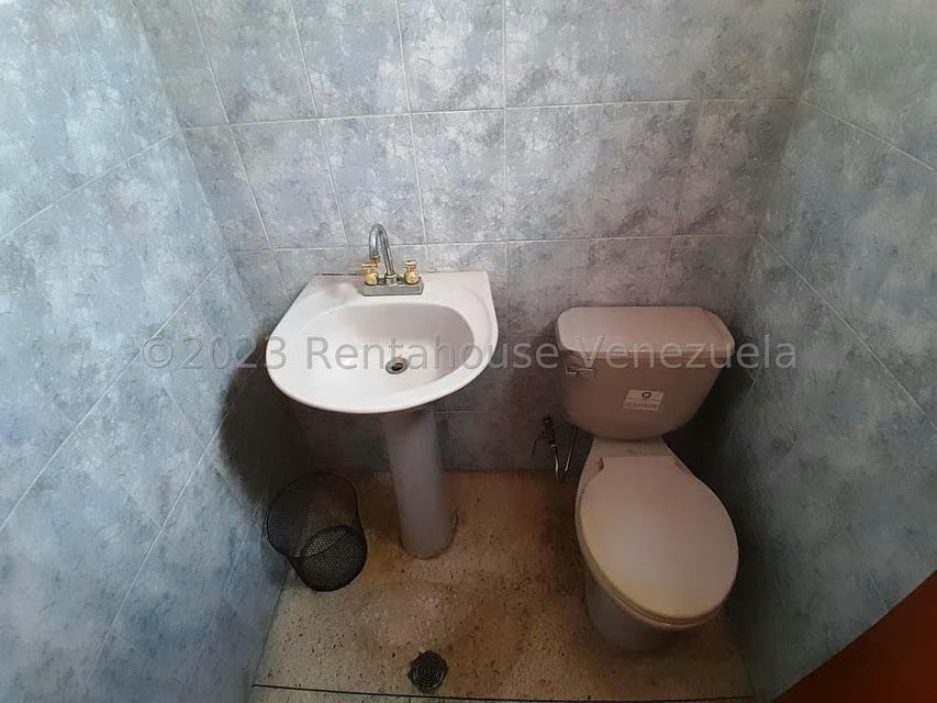 Comercial (Consultorio Medico) en Venta en Centro, Aragua - 27