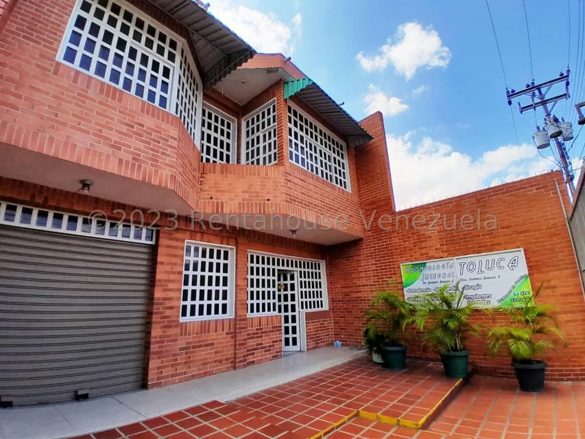 Comercial (Consultorio Medico) en Venta en Centro, Aragua - 31