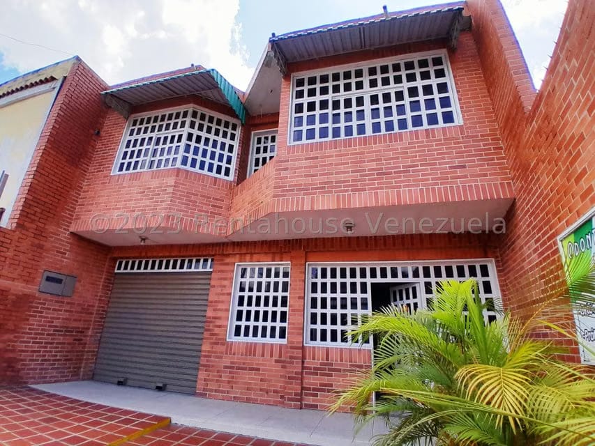 Comercial (Consultorio Medico) en Venta en Centro, Aragua - 5
