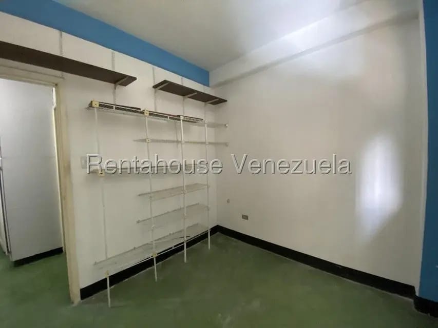 Comercial (Local Comercial) en Alquiler en El Bosque, Distrito Metropolitano - 3