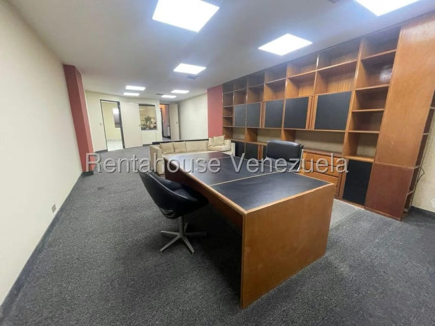 Comercial (Local Comercial) en Alquiler en Los Chaguaramos, Distrito Metropolitano - 7
