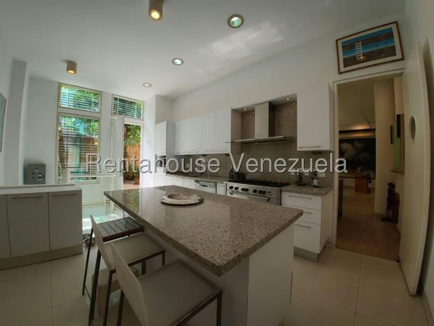 Apartamento (1 Nivel) en Alquiler en Campo Alegre, Distrito Metropolitano - 15