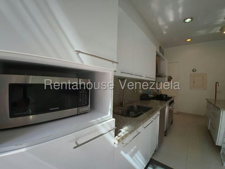 Apartamento (1 Nivel) en Alquiler en Campo Alegre, Distrito Metropolitano - 18