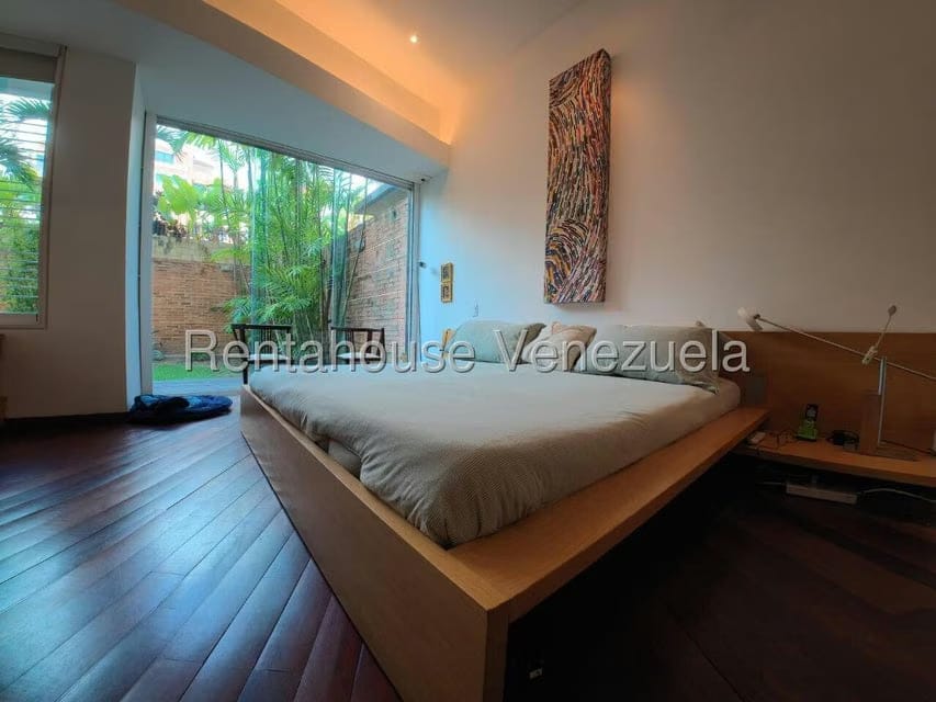 Apartamento (1 Nivel) en Alquiler en Campo Alegre, Distrito Metropolitano - 32