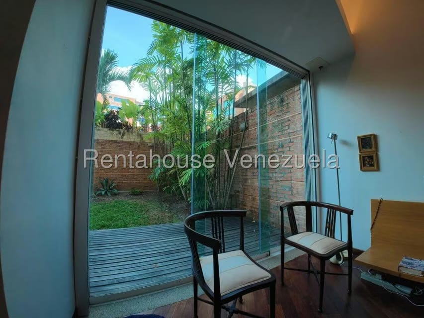 Apartamento (1 Nivel) en Alquiler en Campo Alegre, Distrito Metropolitano - 35