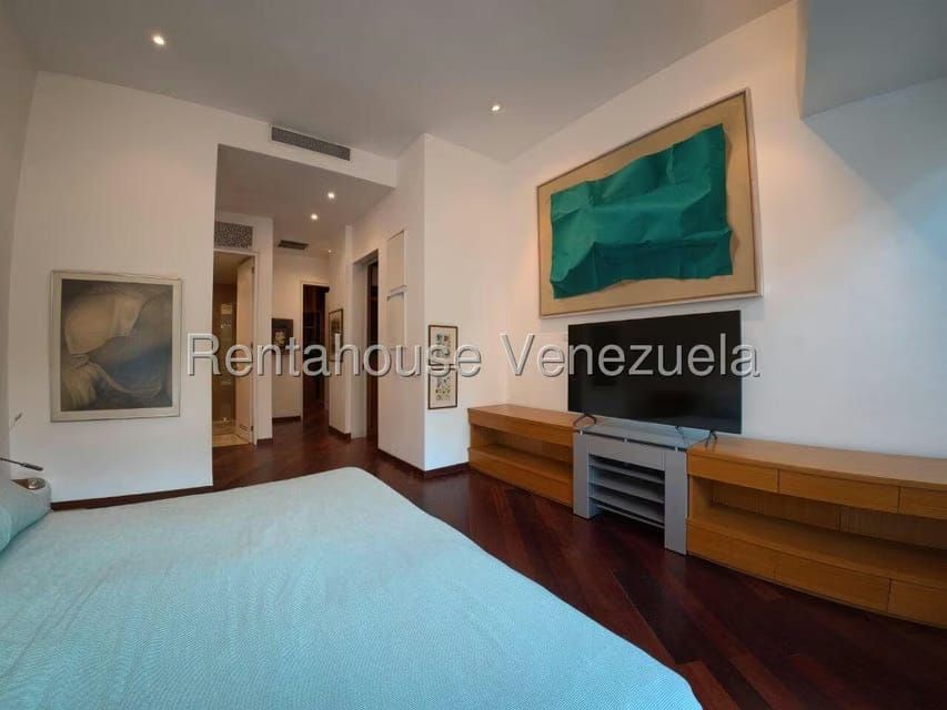 Apartamento (1 Nivel) en Alquiler en Campo Alegre, Distrito Metropolitano - 36