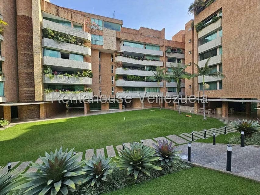 Apartamento (1 Nivel) en Alquiler en Campo Alegre, Distrito Metropolitano - 54