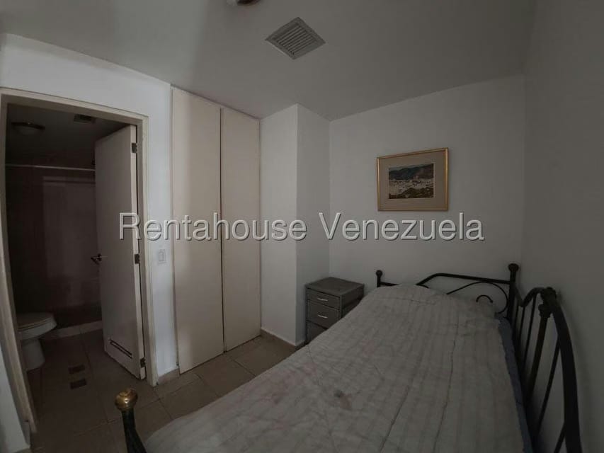 Apartamento (1 Nivel) en Alquiler en Campo Alegre, Distrito Metropolitano - 67