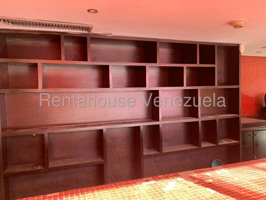 Comercial (Local Comercial) en Alquiler en La Castellana, Distrito Metropolitano - 17