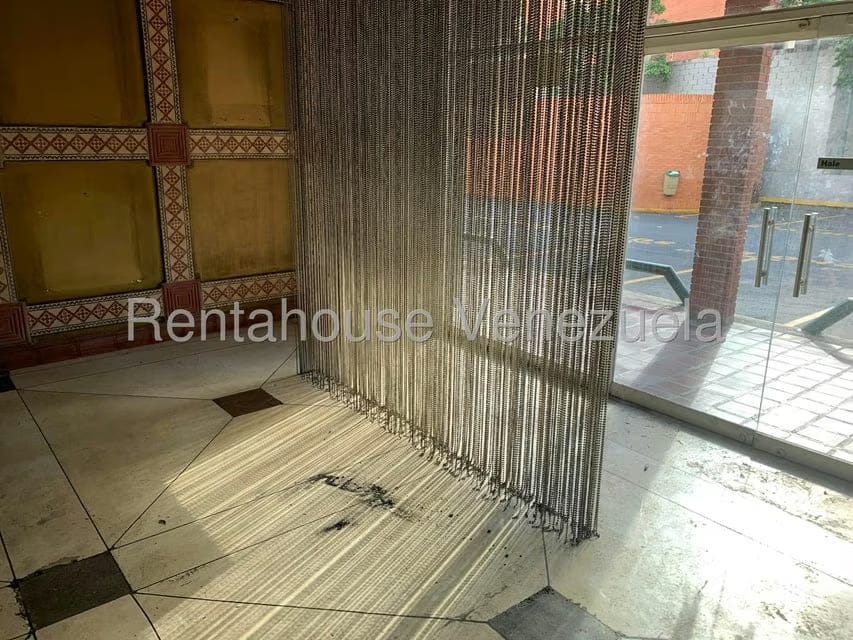 Comercial (Local Comercial) en Alquiler en La Castellana, Distrito Metropolitano - 21