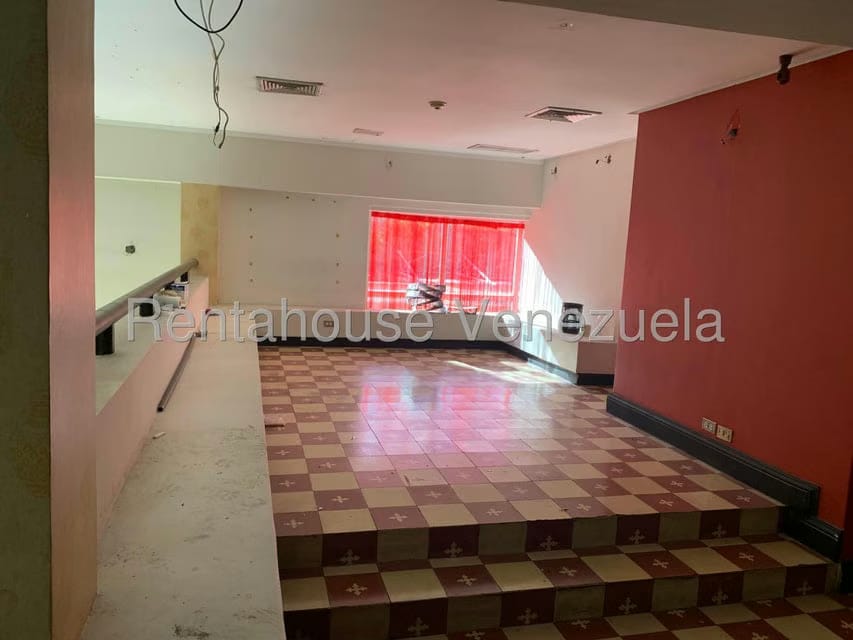 Comercial (Local Comercial) en Alquiler en La Castellana, Distrito Metropolitano - 6