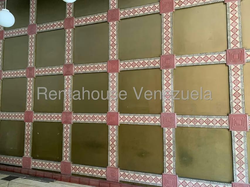 Comercial (Local Comercial) en Alquiler en La Castellana, Distrito Metropolitano - 7